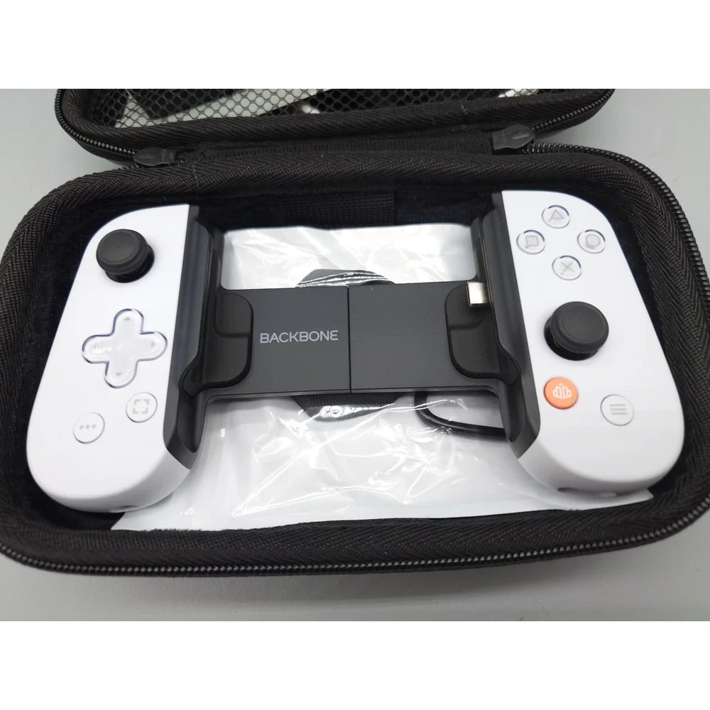 Backbone One PlayStation Edition Mobile Gaming Controller [GNH025628]